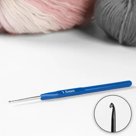 Крючок для вязания, с пластиковой ручкой, d 1,5 мм, 13,5 см, цвет синий