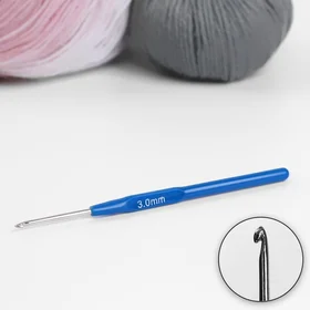 Крючок для вязания, с пластиковой ручкой, d 3 мм, 13,5 см, цвет синий