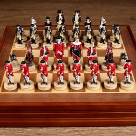 Шахматы сувенирные Гражданские войны, h короля-8 см, h пешки-6 см, 36 х 36 см