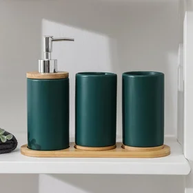 Набор аксессуаров для ванной комнаты Натура, 3 предмета дозатор 400 мл, 2 стакана, на подставке, цвет зелёный