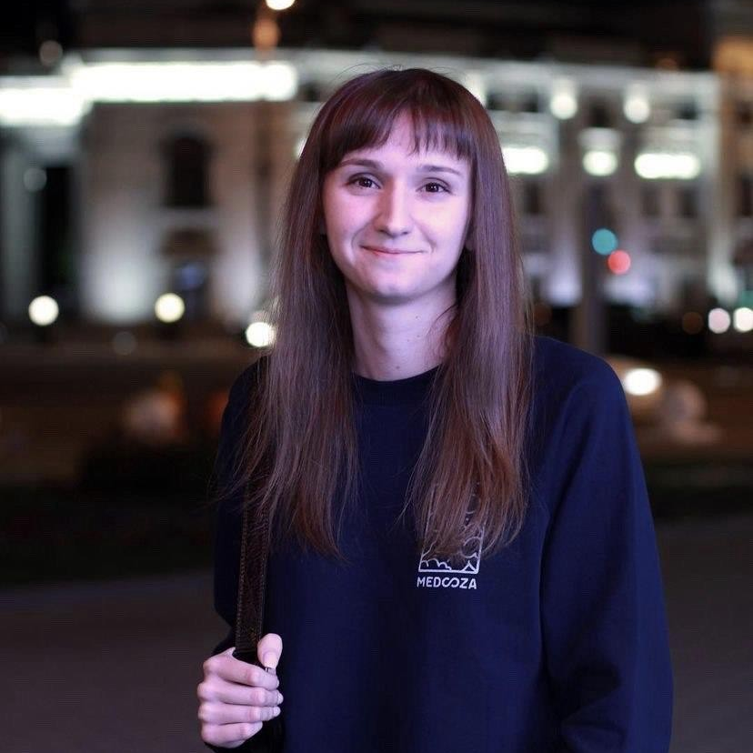 Юлия Пивоварова