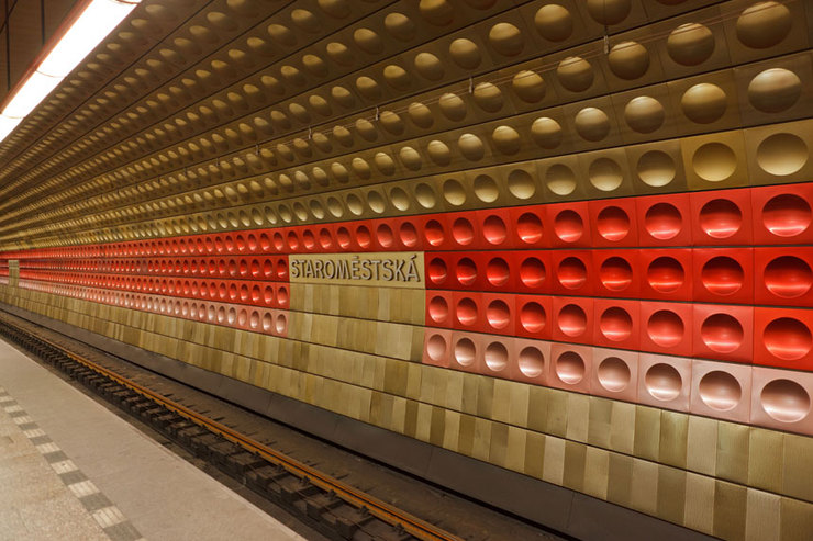 Page_the-most-impressive-underground-railway-stations-in-europe11